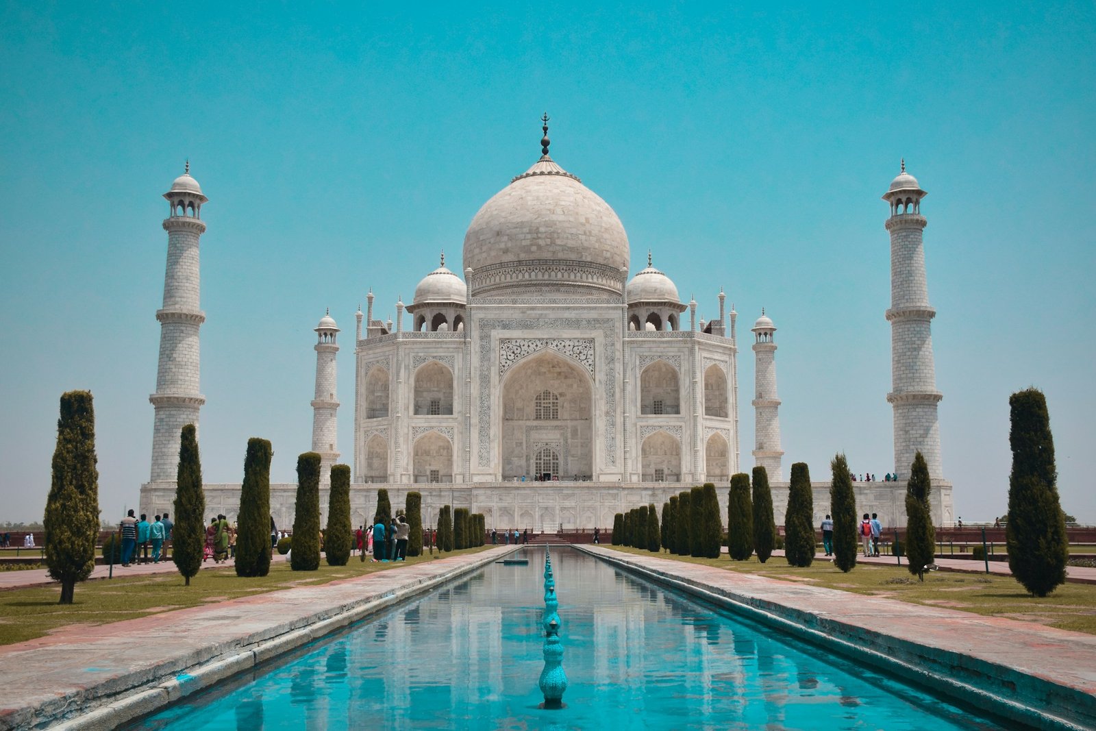 Taj mahal golden triangle tour